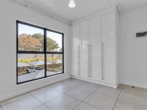 To Let 3 Bedroom Property for Rent in Waterfall Eastern Cape